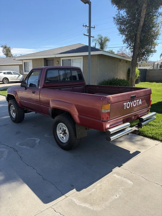 1987 Toyota Hilux 4th Gen - Image 9 of 21