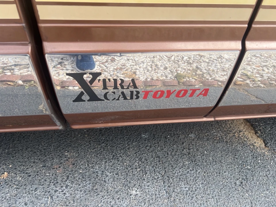 1987 Toyota Hilux 4th Gen - Image 8 of 31