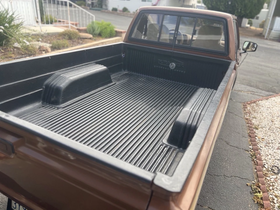 1987 Toyota Hilux 4th Gen - Image 7 of 31