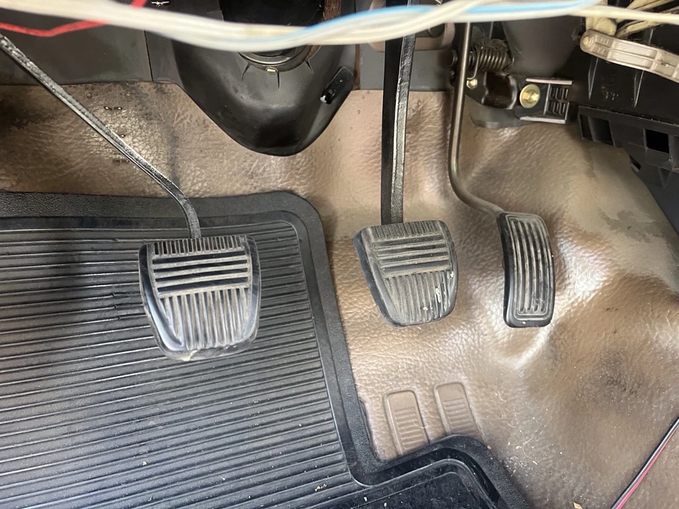 1987 Toyota Hilux 4th Gen - Image 18 of 31