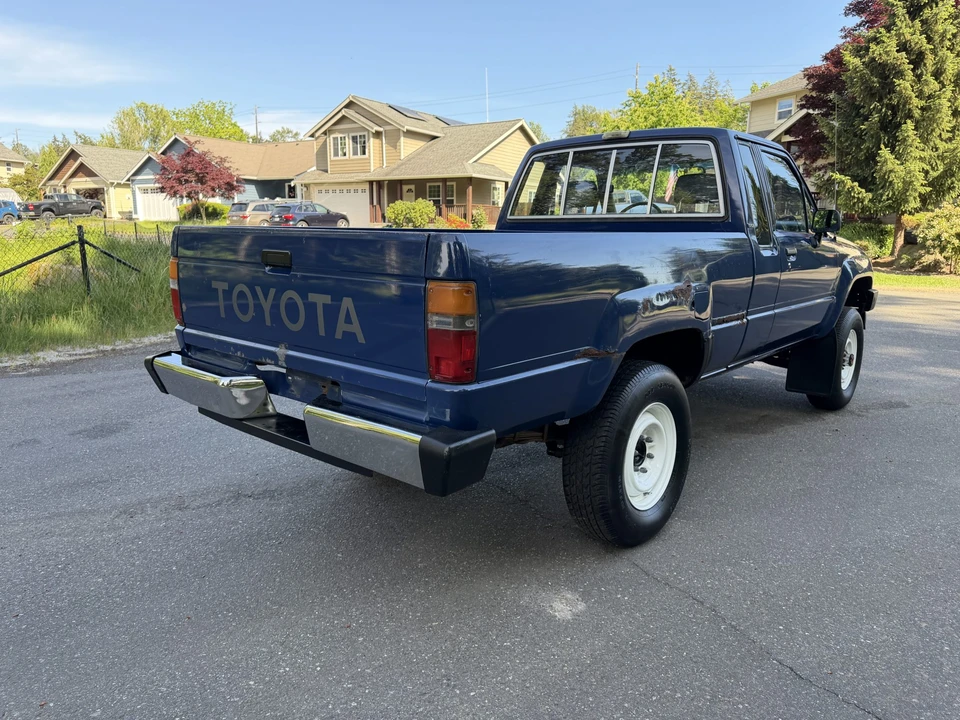 1987 Toyota Hilux 4th Gen - Image 7 of 31