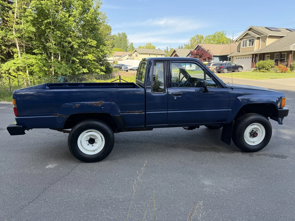 1987 Toyota Hilux 4th Gen - Image 8 of 31