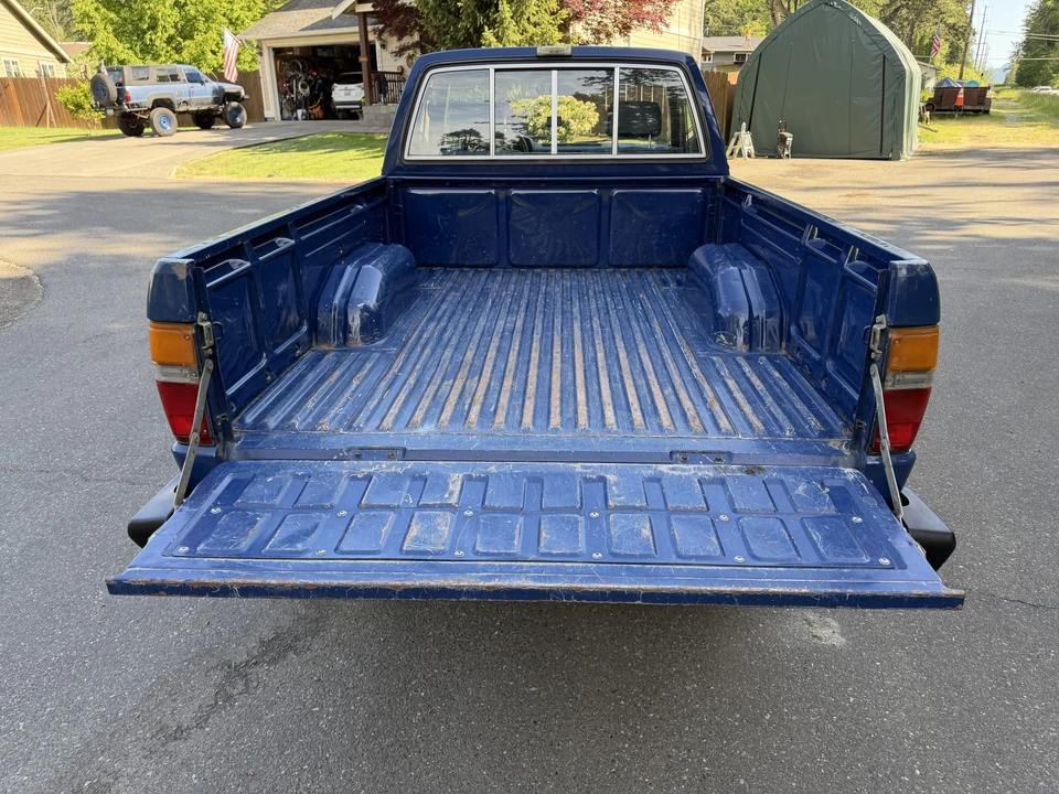 1987 Toyota Hilux 4th Gen - Image 31 of 31