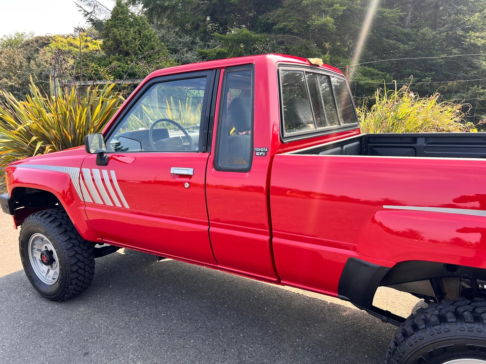 1987 Toyota Hilux 3rd Gen - Image 29 of 31