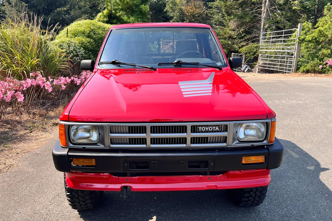 1987 Toyota Hilux 3rd Gen - Image 2 of 31