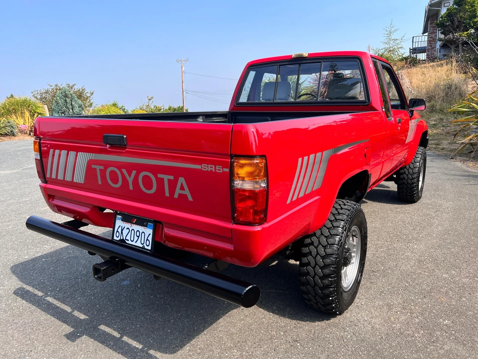 1987 Toyota Hilux 3rd Gen - Image 15 of 31