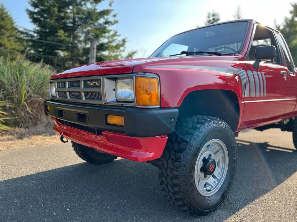 1987 Toyota Hilux 3rd Gen - Image 23 of 31