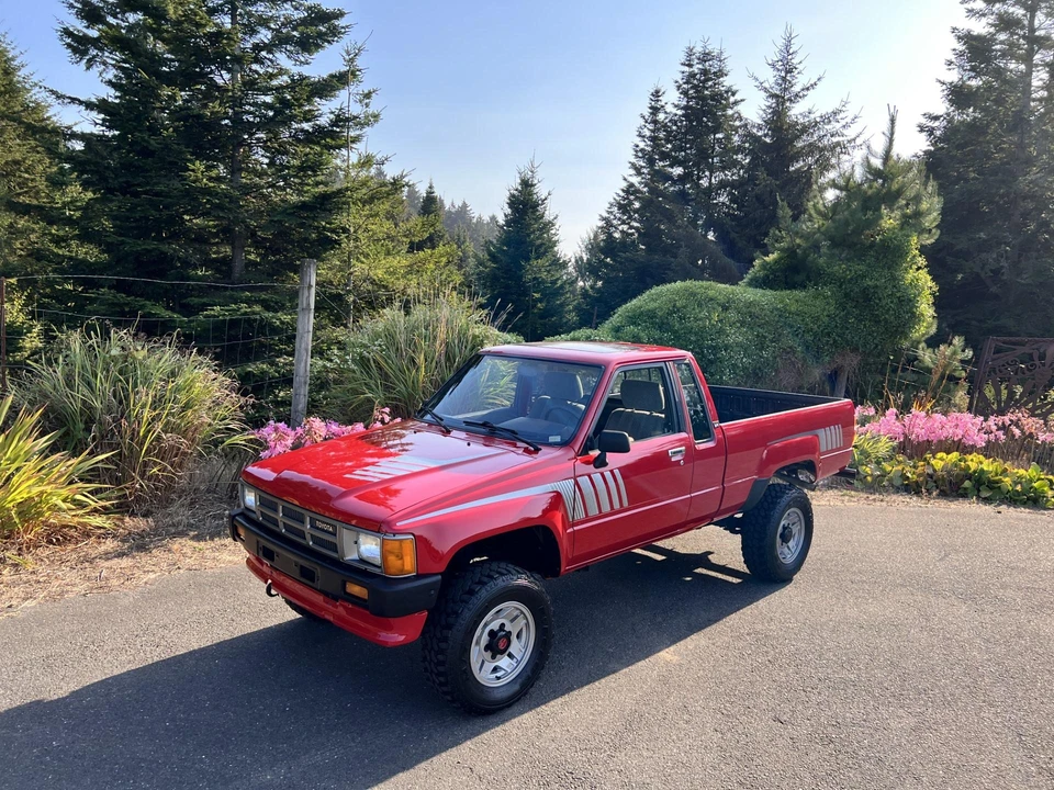 1987 Toyota Hilux 3rd Gen - Image 9 of 31
