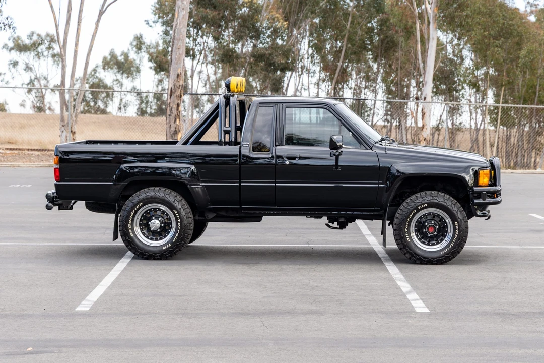 1987 Toyota Hilux 4th Gen - Image 7 of 31