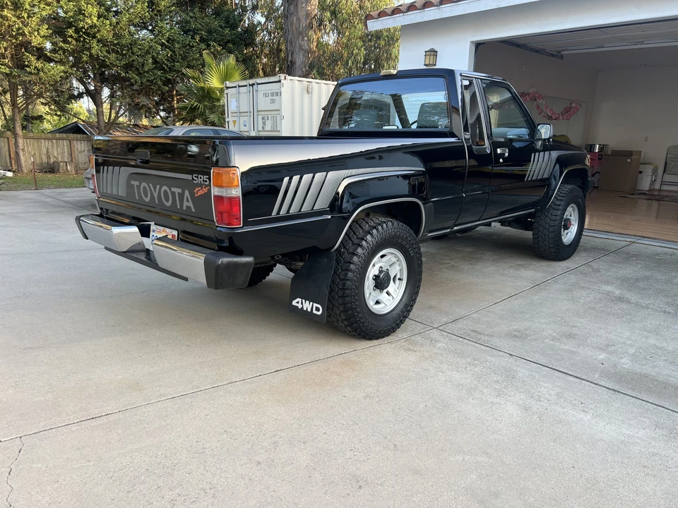 1987 Toyota Hilux 4th Gen - Image 15 of 31