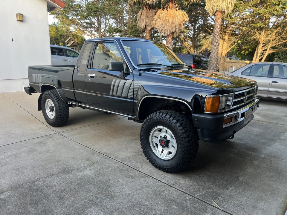 1987 Toyota Hilux 4th Gen - Image 17 of 31
