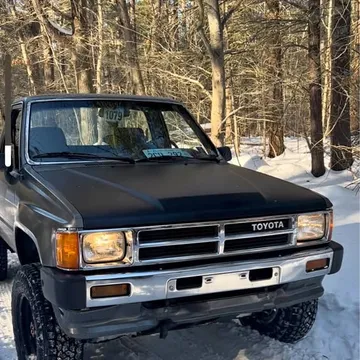 1987 Toyota Regular Cab Deluxe Short Bed