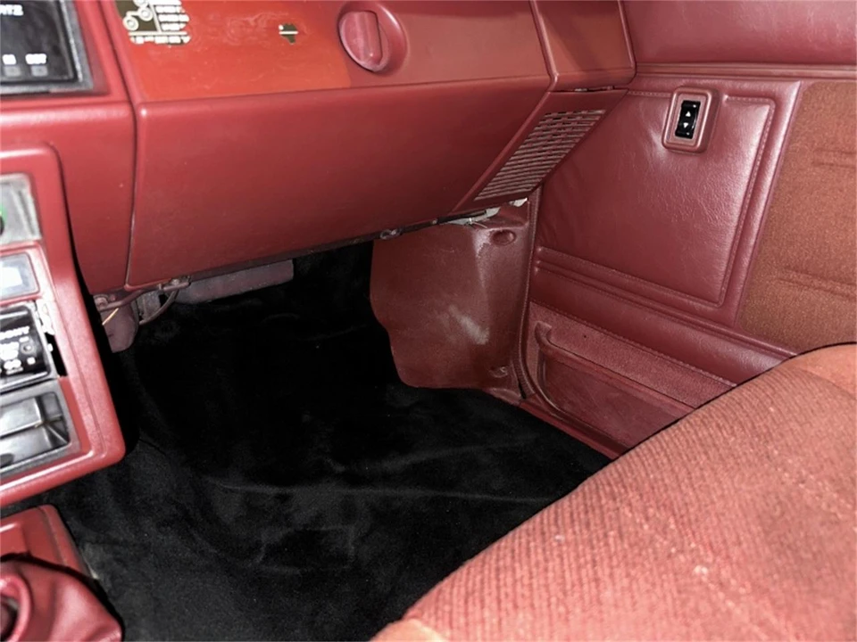 1987 Toyota Corolla AE86 - Image 24 of 31