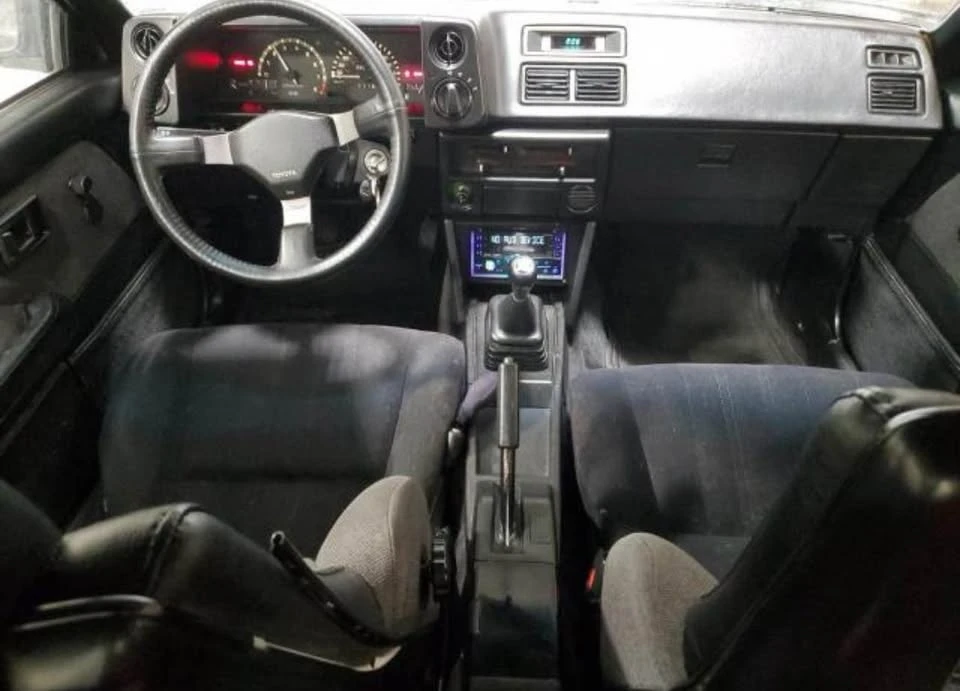 1987 Toyota Corolla AE86 - Image 6 of 13