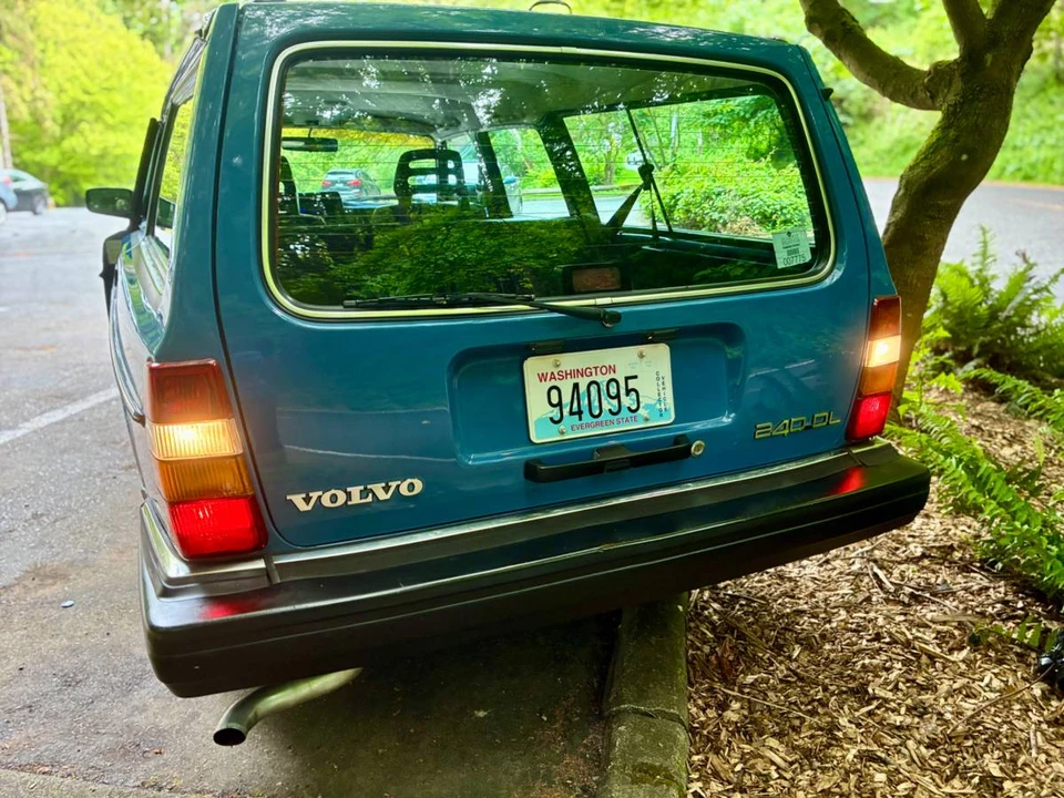 1987 Volvo 245 - Image 14 of 24