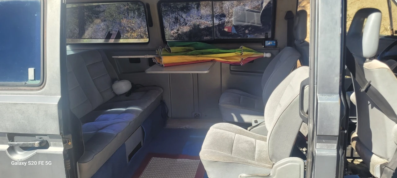1987 Volkswagen Vanagon - Image 15 of 19