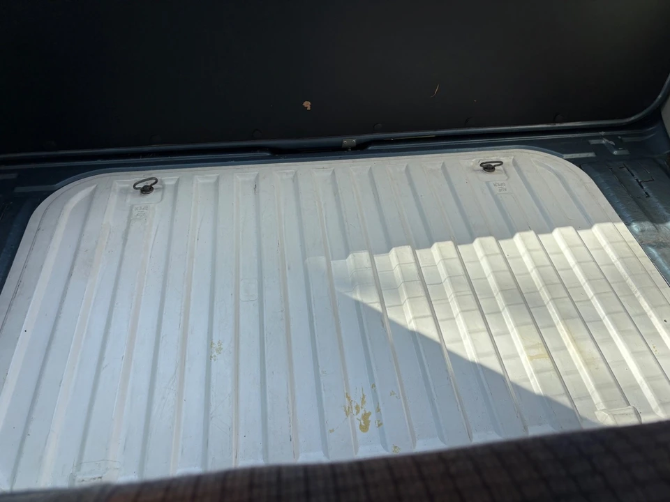 1987 Volkswagen Bay-Window Bus - Image 11 of 21