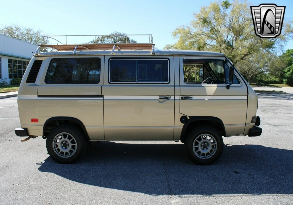 1987 Volkswagen Vanagon - Image 16 of 21