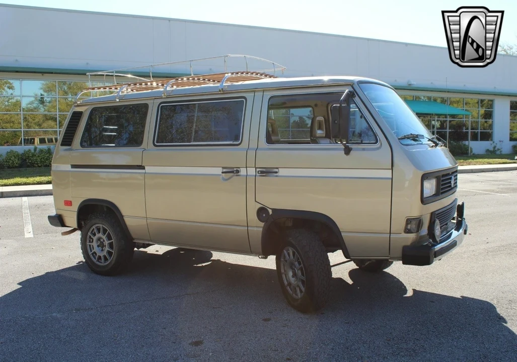 1987 Volkswagen Vanagon - Image 10 of 21