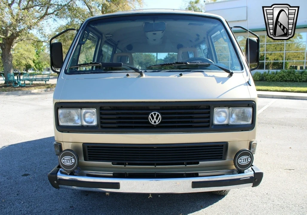 1987 Volkswagen Vanagon - Image 11 of 21