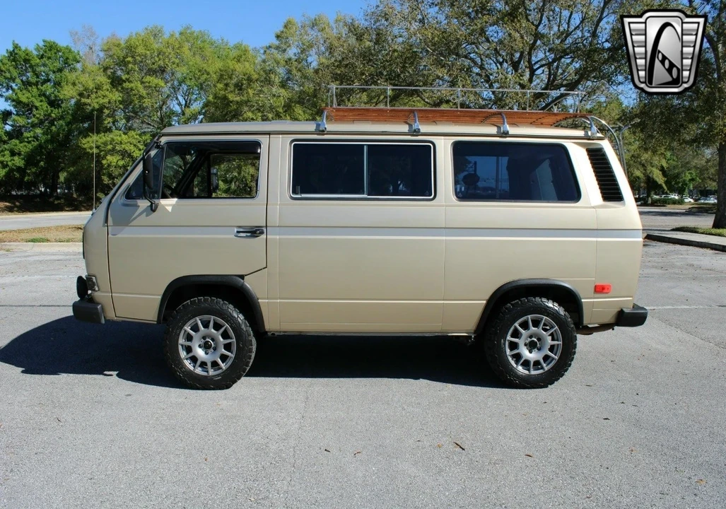 1987 Volkswagen Vanagon - Image 15 of 21