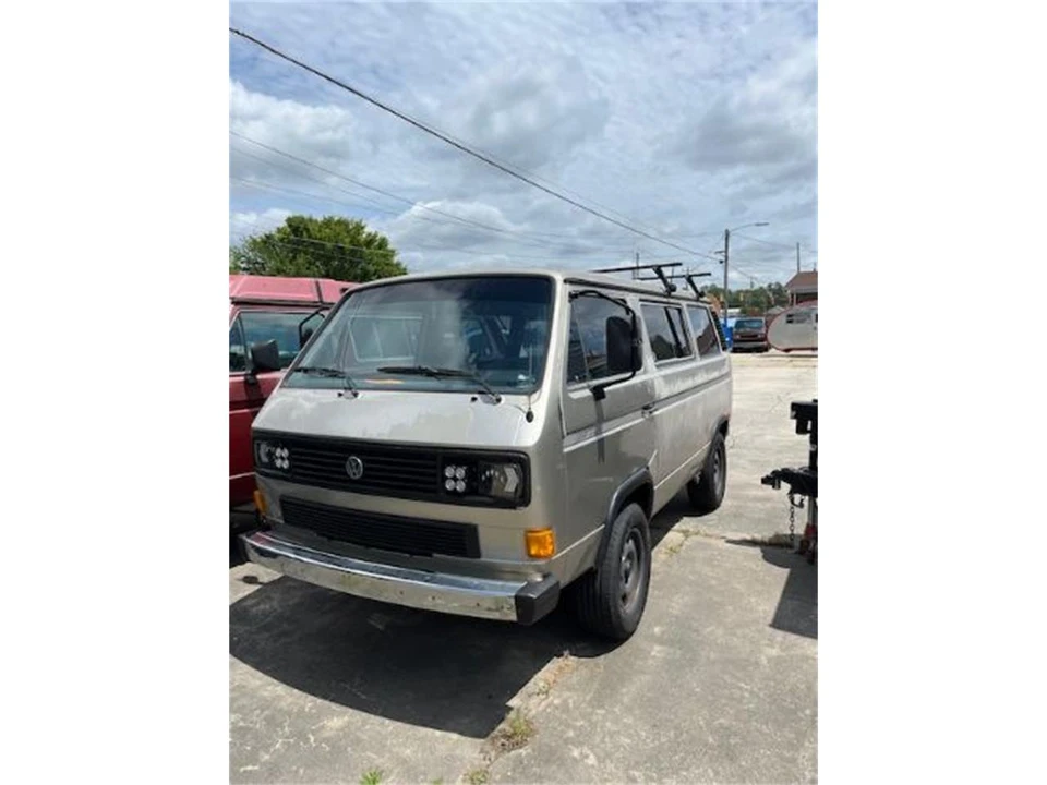 1987 Volkswagen Vanagon - Image 11 of 17