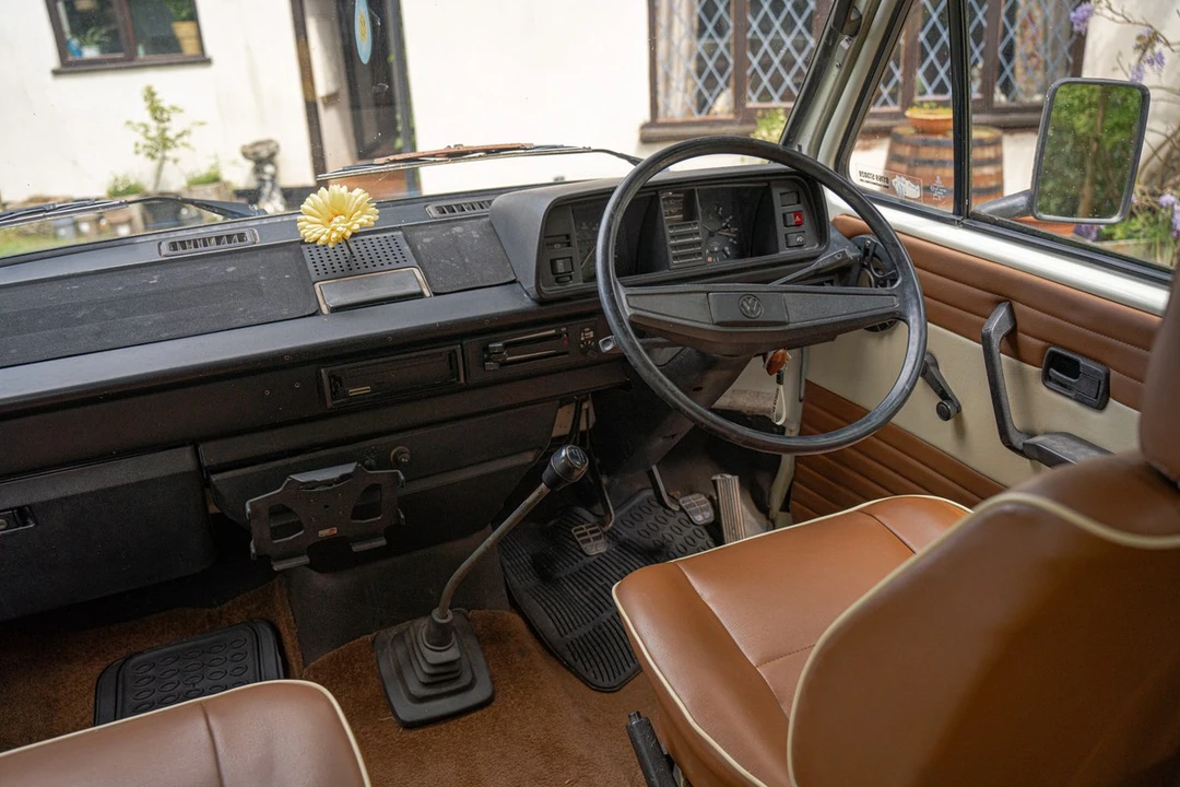 1987 Volkswagen Vanagon - Image 24 of 30