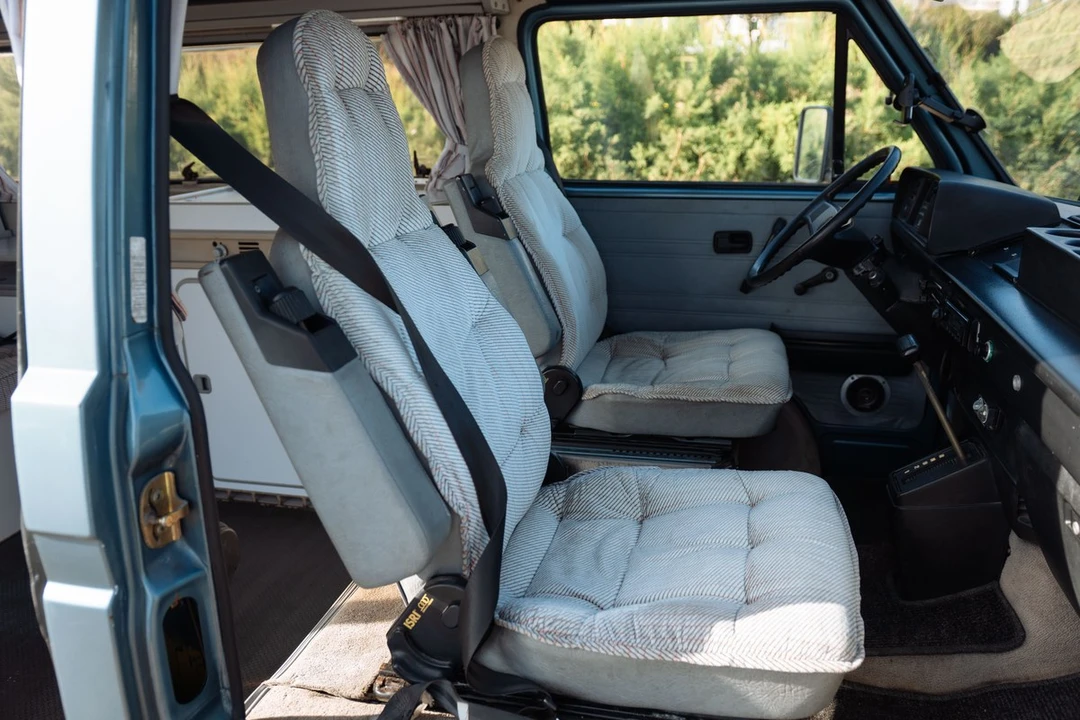 1987 Volkswagen Vanagon - Image 25 of 30