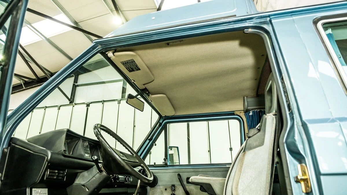 1987 Volkswagen Vanagon - Image 23 of 30