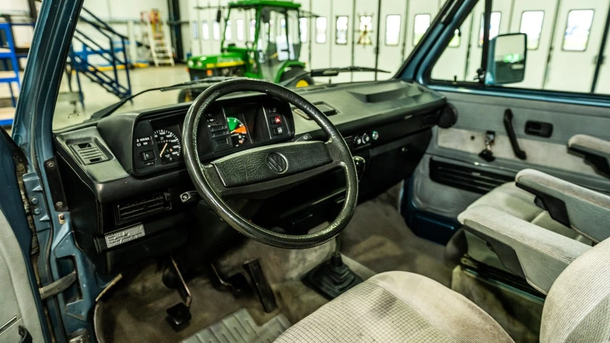 1987 Volkswagen Vanagon - Image 16 of 30