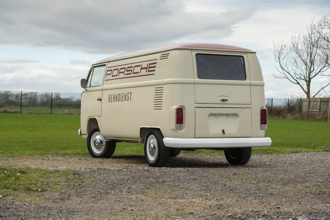 1987 Volkswagen Bay-Window Bus - Image 25 of 31