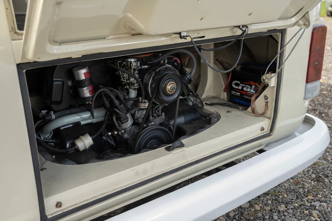 1987 Volkswagen Bay-Window Bus - Image 29 of 31