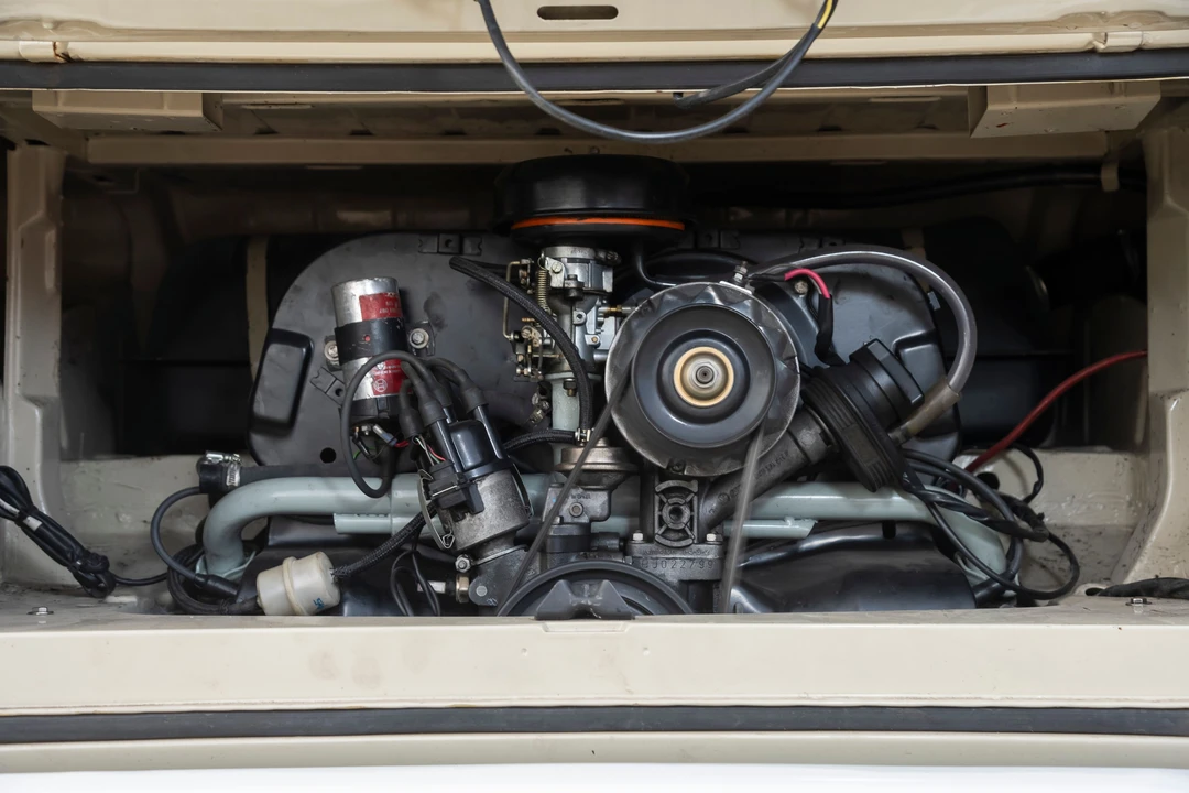 1987 Volkswagen Bay-Window Bus - Image 28 of 31