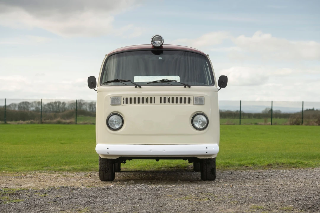 1987 Volkswagen Bay-Window Bus - Image 16 of 31