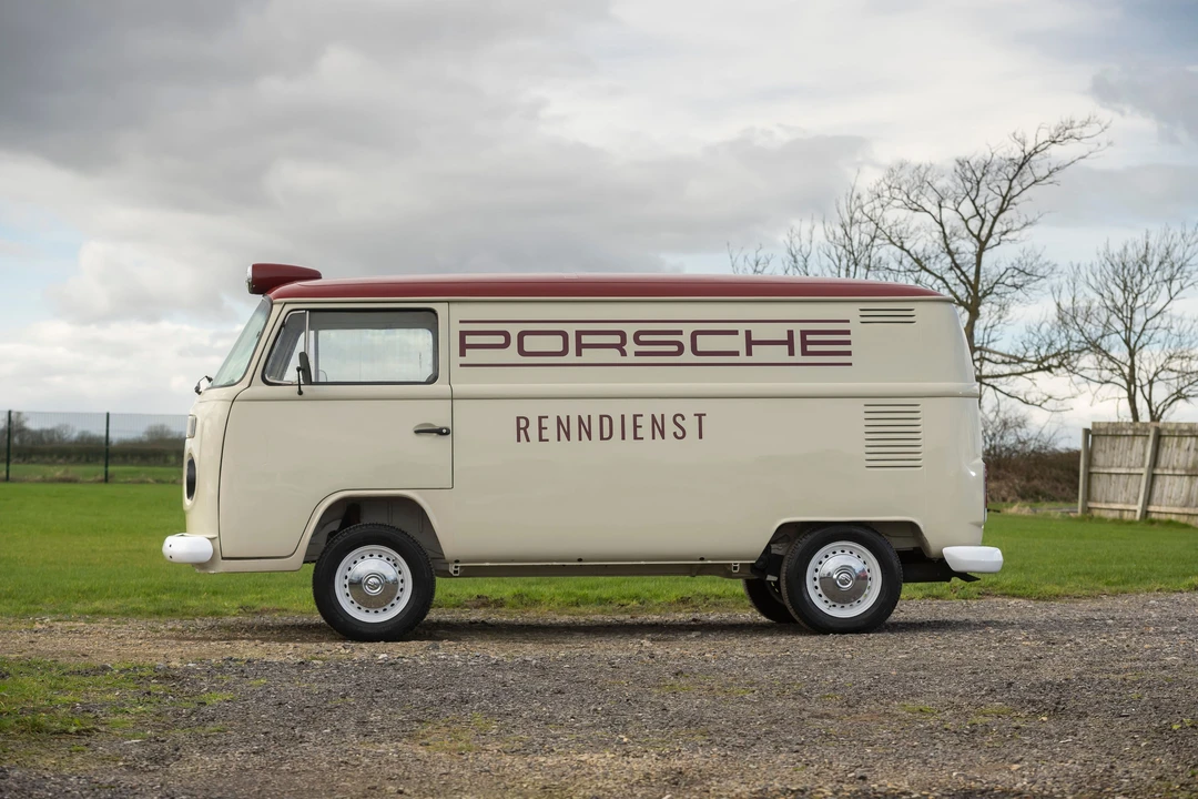 1987 Volkswagen Bay-Window Bus - Image 23 of 31