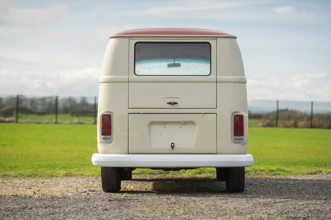 1987 Volkswagen Bay-Window Bus - Image 22 of 31