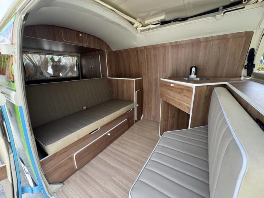 1987 Volkswagen Bay-Window Bus - Image 19 of 31