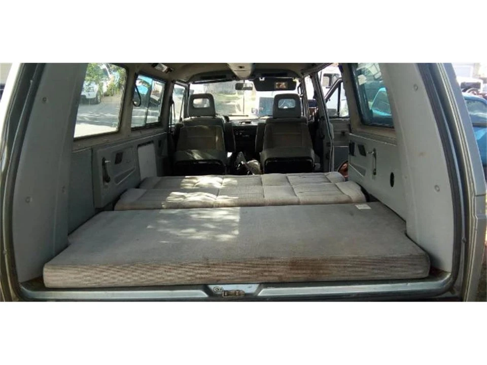 1987 Volkswagen Vanagon - Image 2 of 12