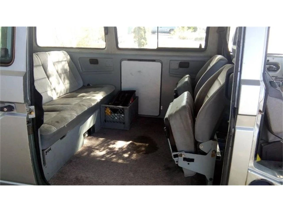 1987 Volkswagen Vanagon - Image 9 of 12