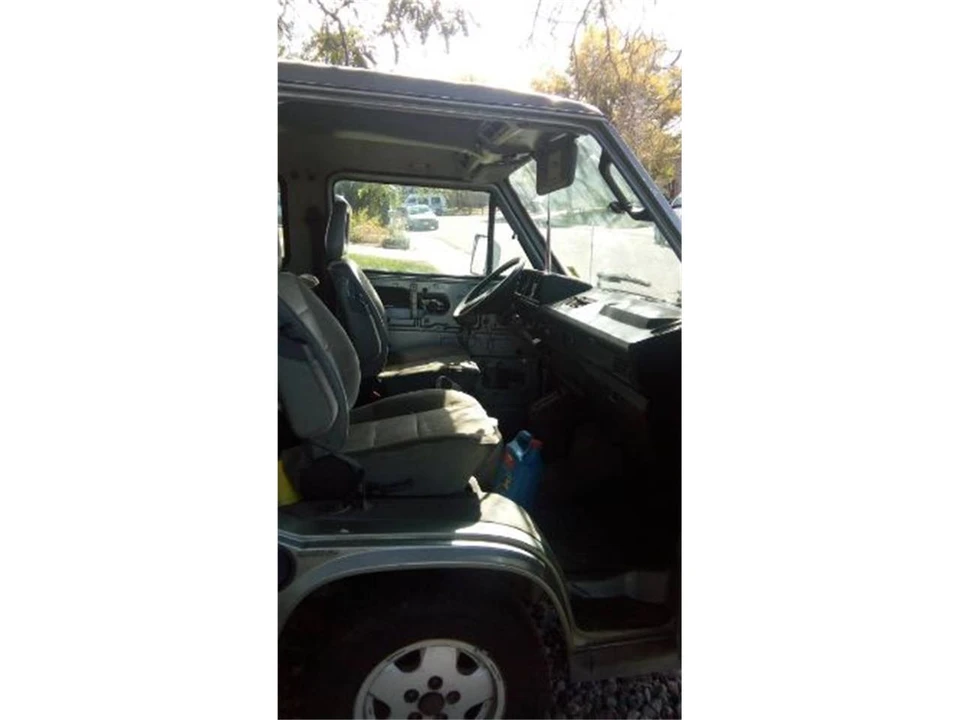 1987 Volkswagen Vanagon - Image 11 of 12
