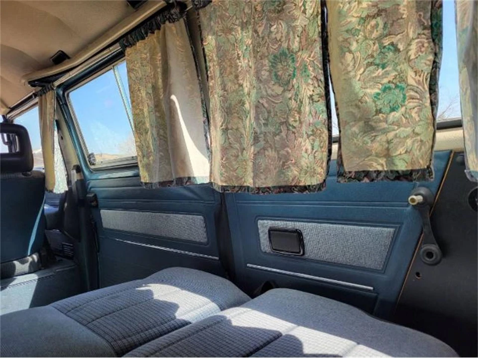 1987 Volkswagen Vanagon - Image 15 of 19