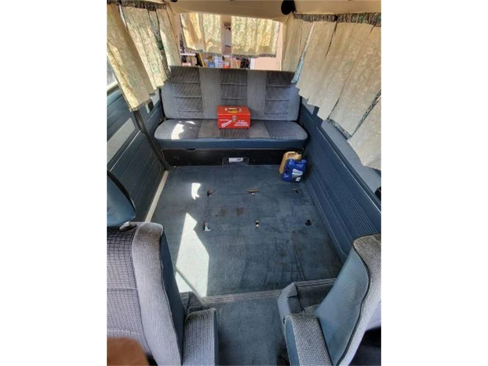 1987 Volkswagen Vanagon - Image 16 of 19