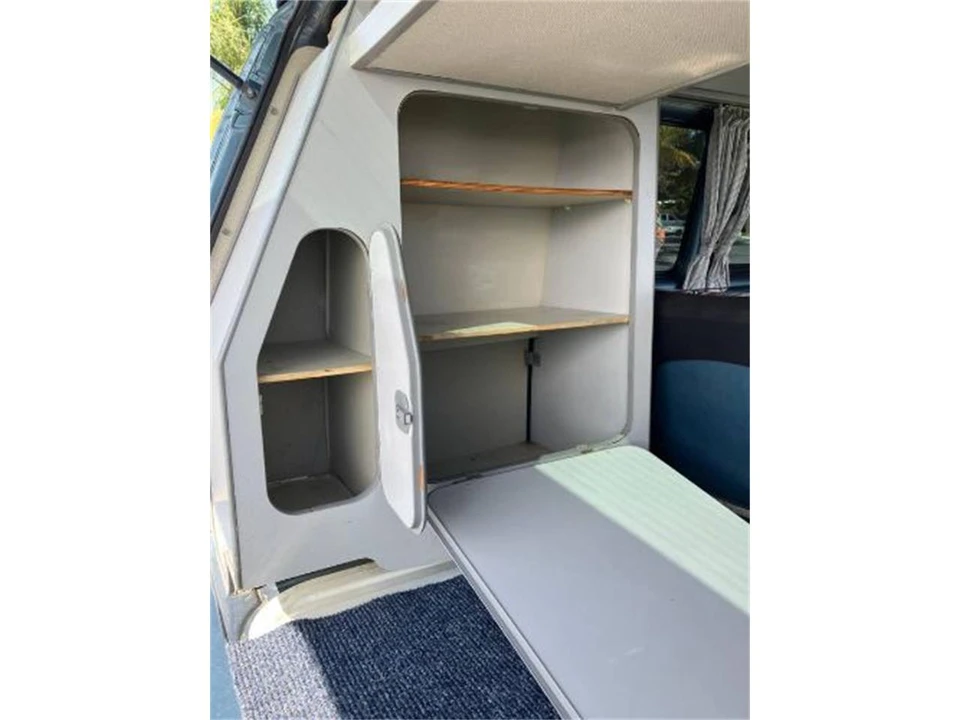 1987 Volkswagen Vanagon - Image 10 of 23