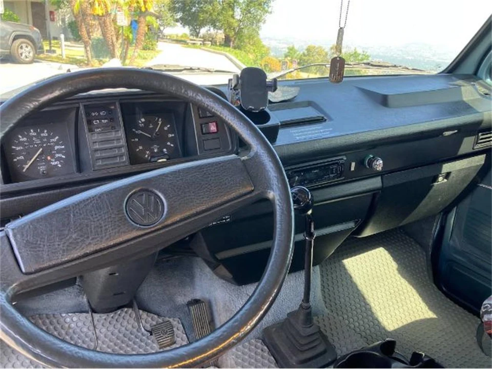 1987 Volkswagen Vanagon - Image 17 of 23