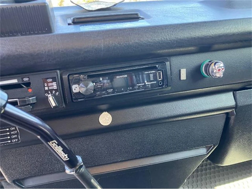 1987 Volkswagen Vanagon - Image 18 of 23