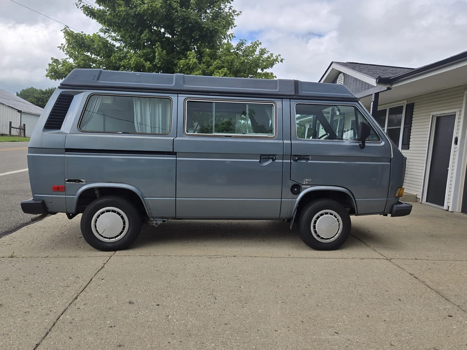 1987 Volkswagen Vanagon - Image 9 of 31