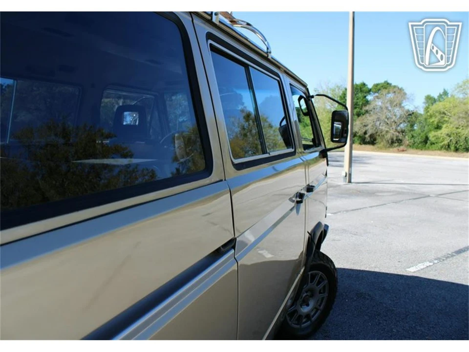 1987 Volkswagen Vanagon - Image 30 of 31