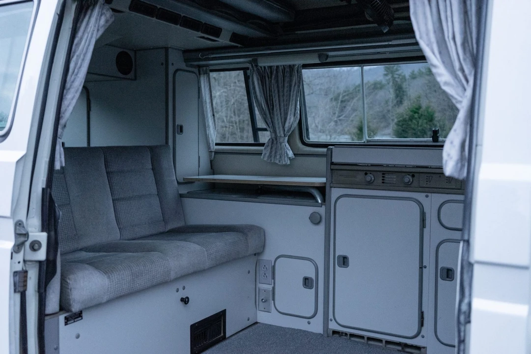 1987 Volkswagen EuroVan - Image 5 of 8