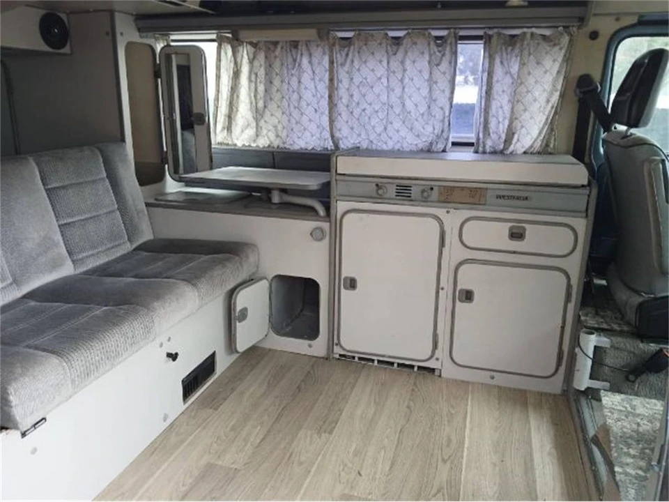 1987 Volkswagen Vanagon - Image 11 of 23