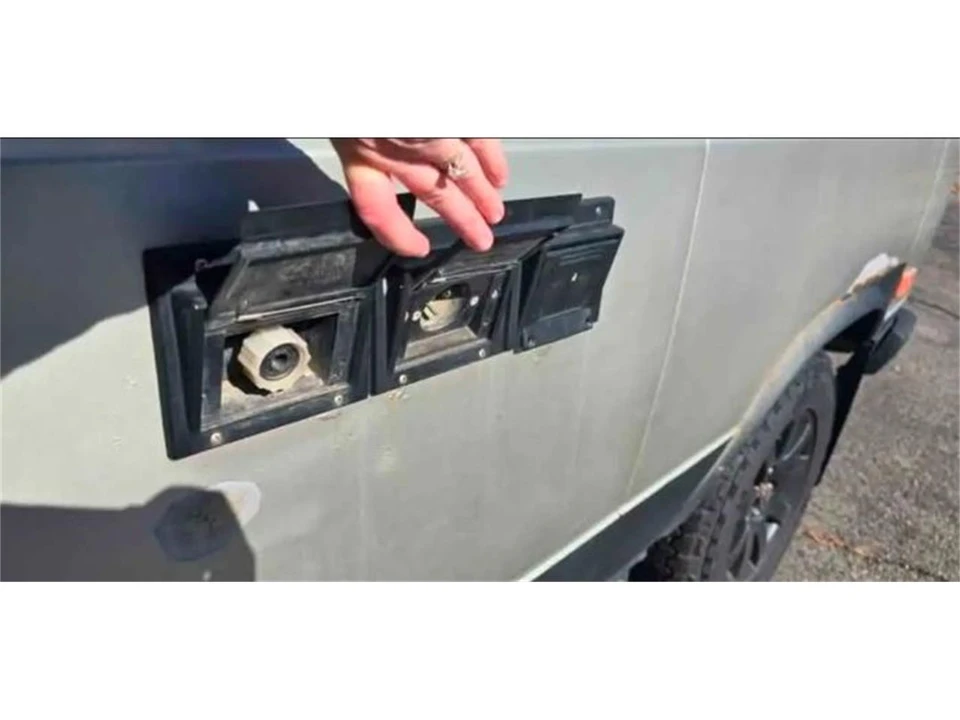 1987 Volkswagen Vanagon - Image 13 of 21